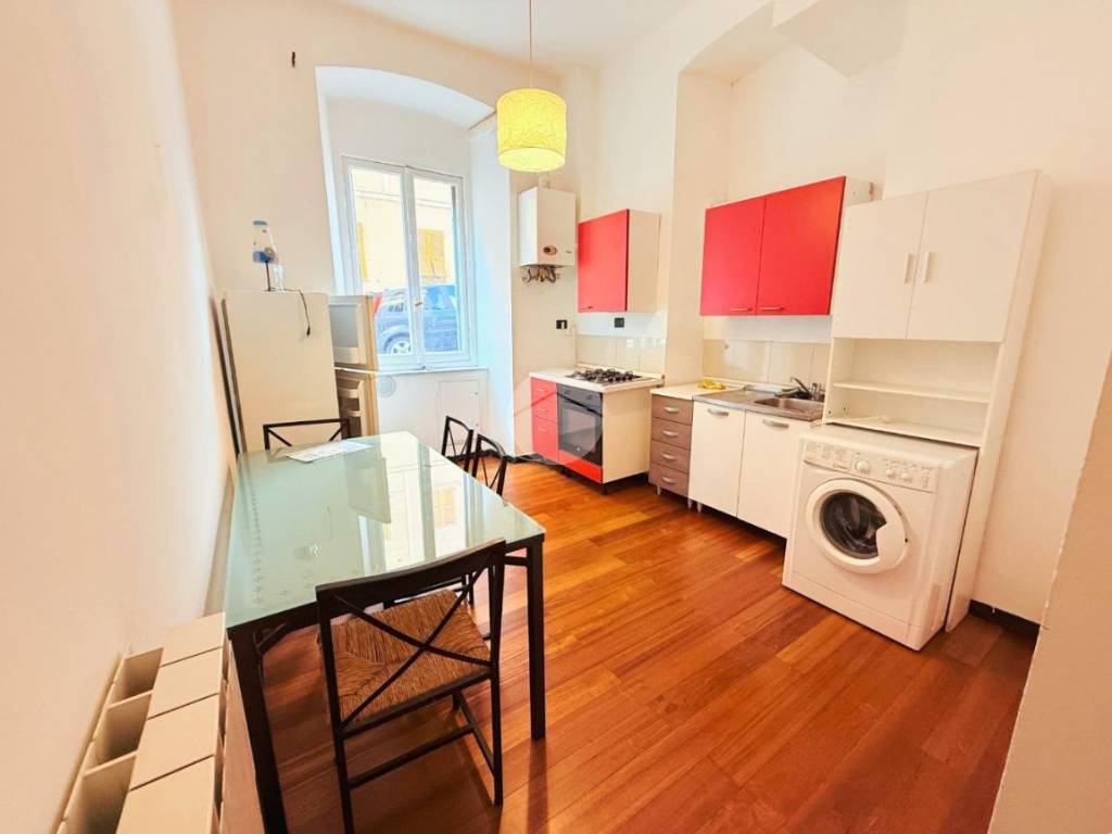 Appartamento a Genova in Via Andrea del Sarto, 19 - Foto 2