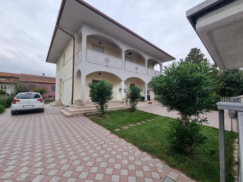 Appartamento a Castellalto in Via Molise, 20 - Foto 2