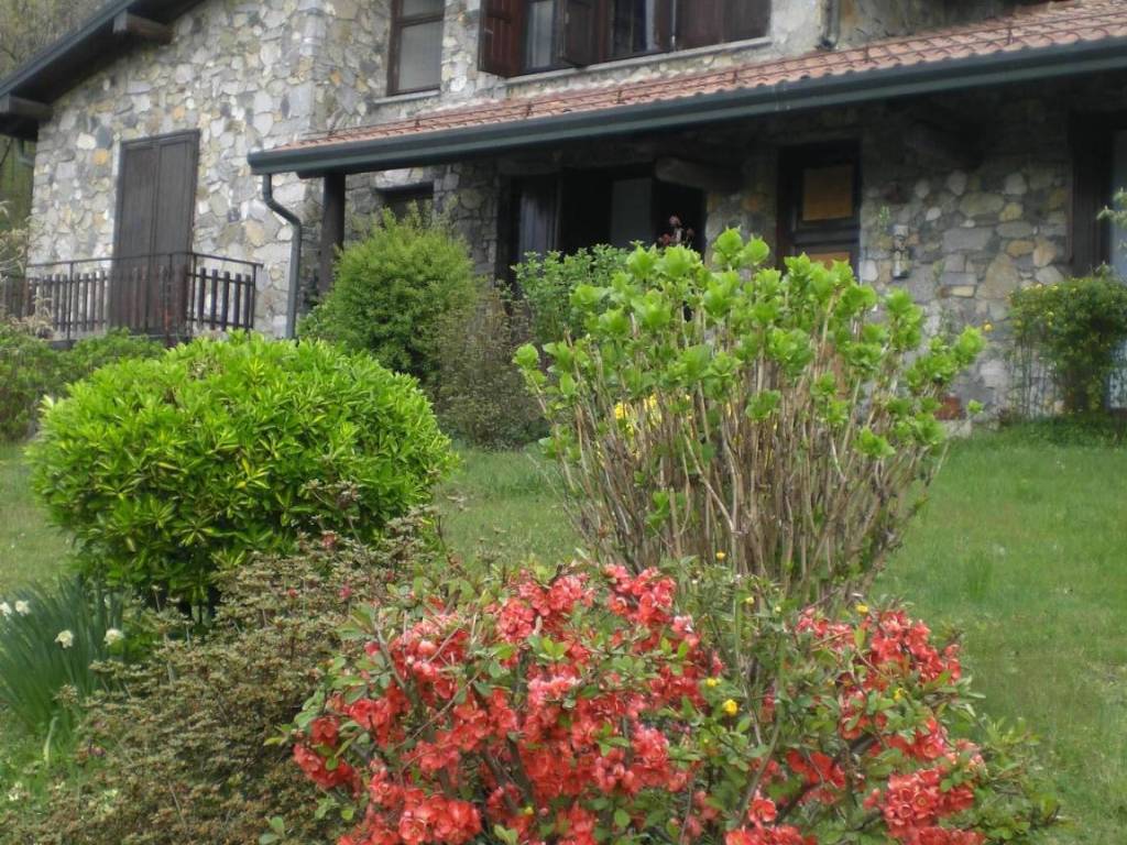 Villa a Vergiate in Via Lombardia, 80 - Foto 3