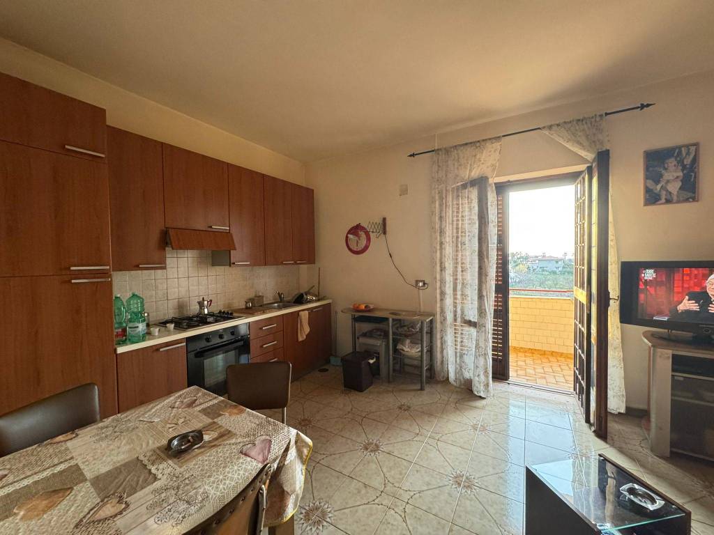 Appartamento a Giugliano in campania in Via Vicinale Masseria Vecchia, 164 - Foto 2