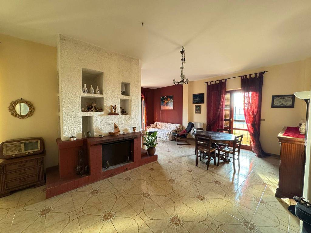 Appartamento a Giugliano in campania in Via Vicinale Masseria Vecchia, 164 - Foto 3
