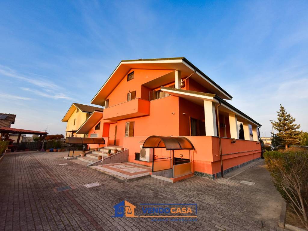 Appartamento a Lombriasco in Viale Po, 4 - Foto 2