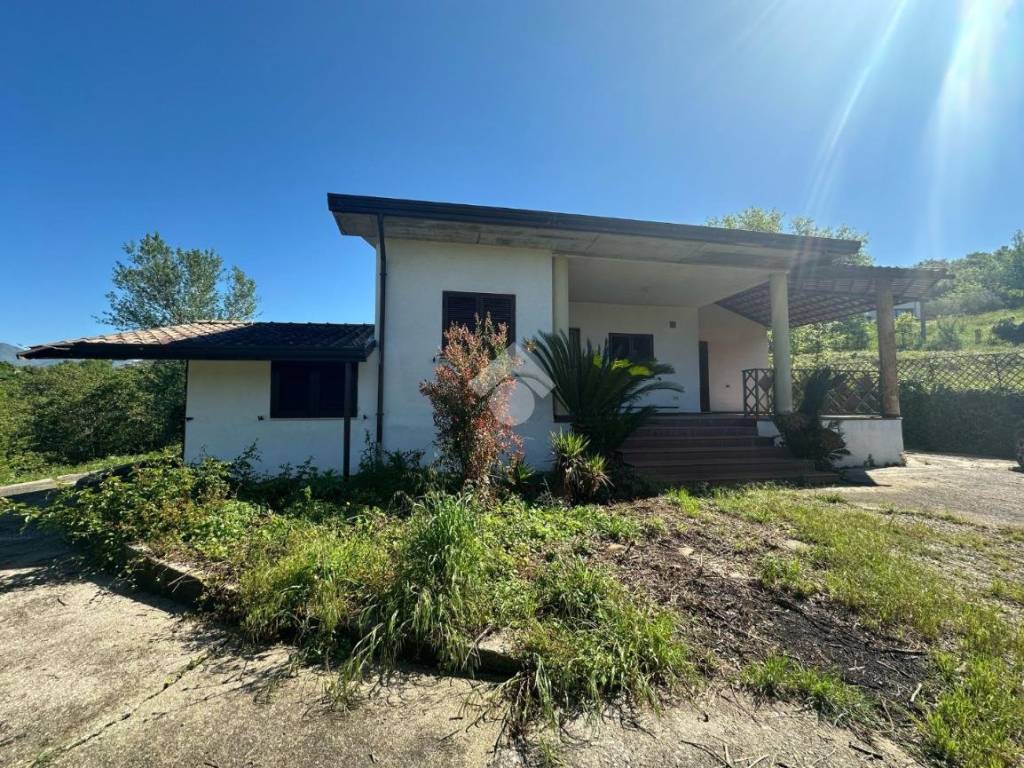 Casa indipendente a Cassino in Via Capo d'Acqua - Foto 2