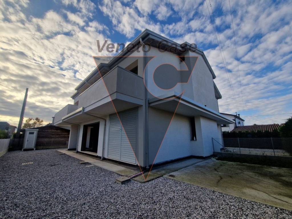 Villa a Piazzola sul brenta in Via Dalmazia - Foto 2