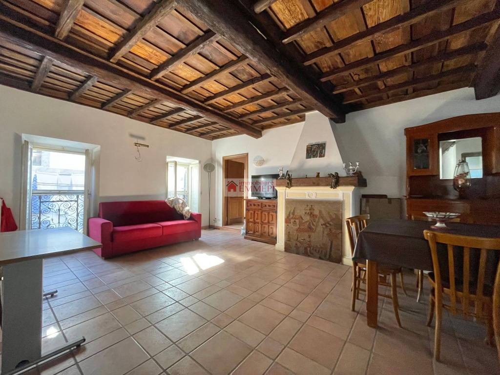 Appartamento a Tolfa in Via Annibal Caro, 34 - Foto 2