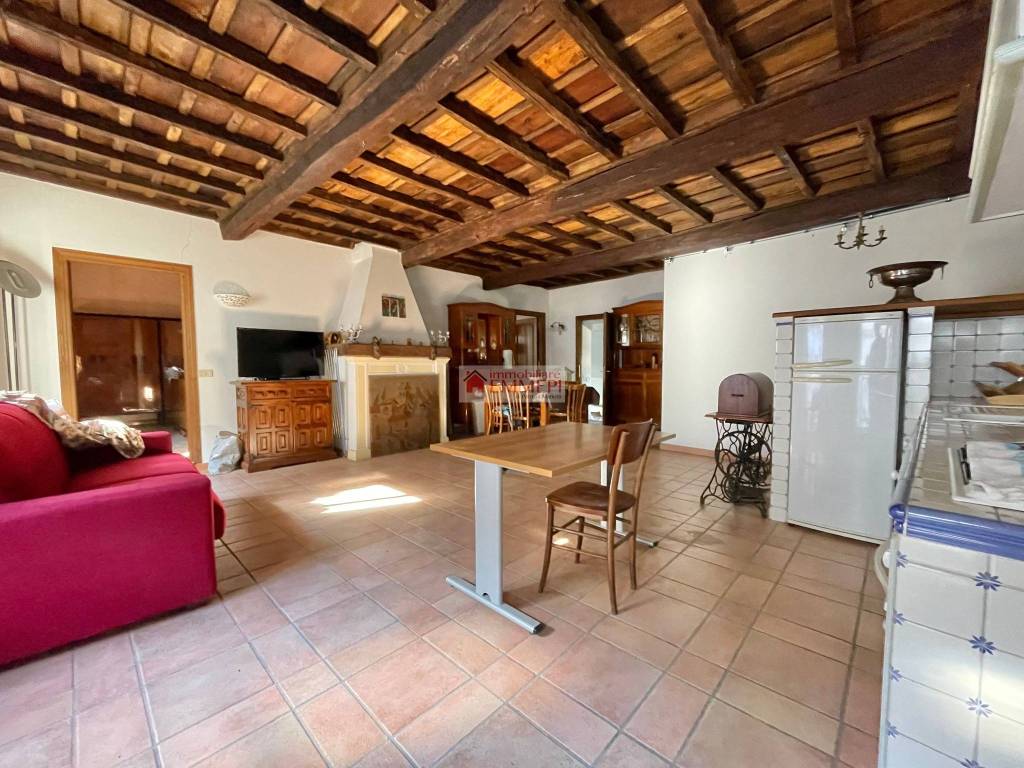 Appartamento a Tolfa in Via Annibal Caro, 34 - Foto 4