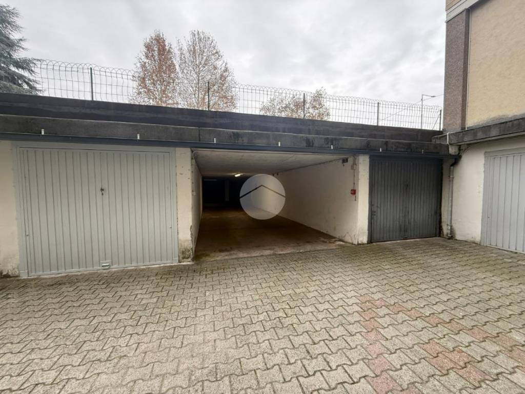 Box / garage a Ivrea in Via Chabod - Foto 4