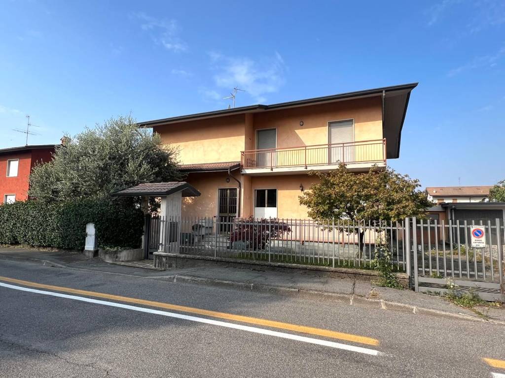 Appartamento a Stezzano in Via Fiume, 9 - Foto 2