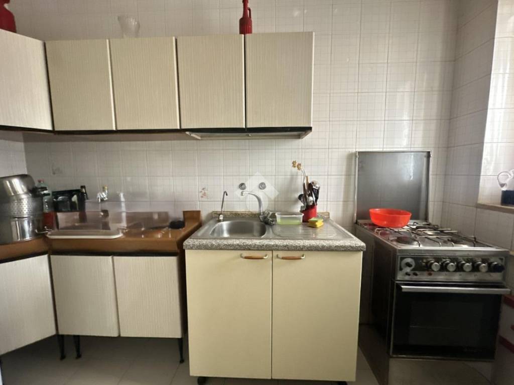 Appartamento a Canosa di puglia in Via Attilio Regolo, 6 - Foto 4