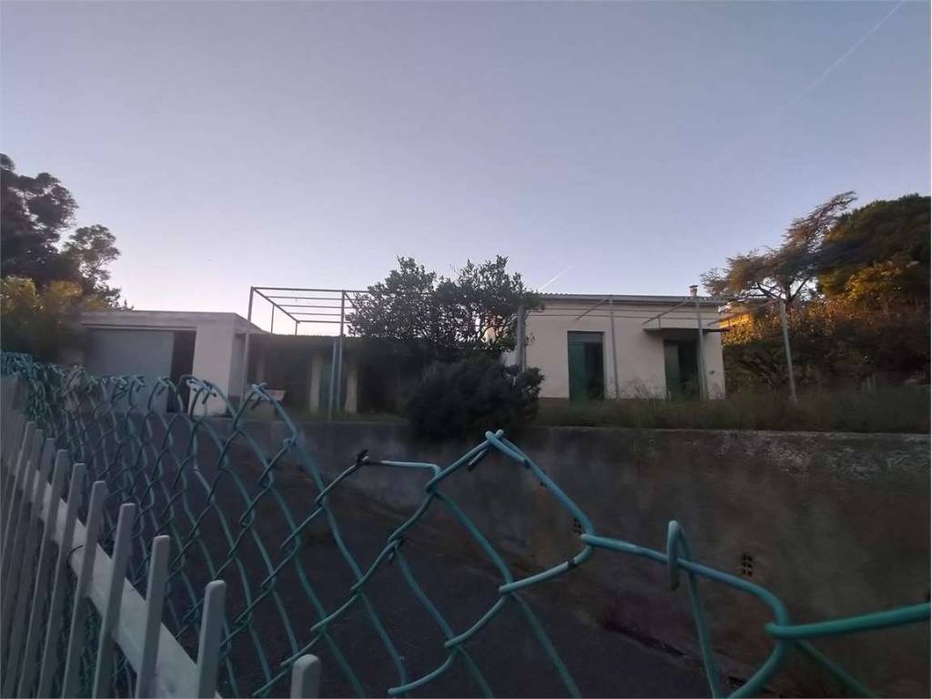 Villa a Albenga in Regione Oliveto Terraconiglio, - Foto 3
