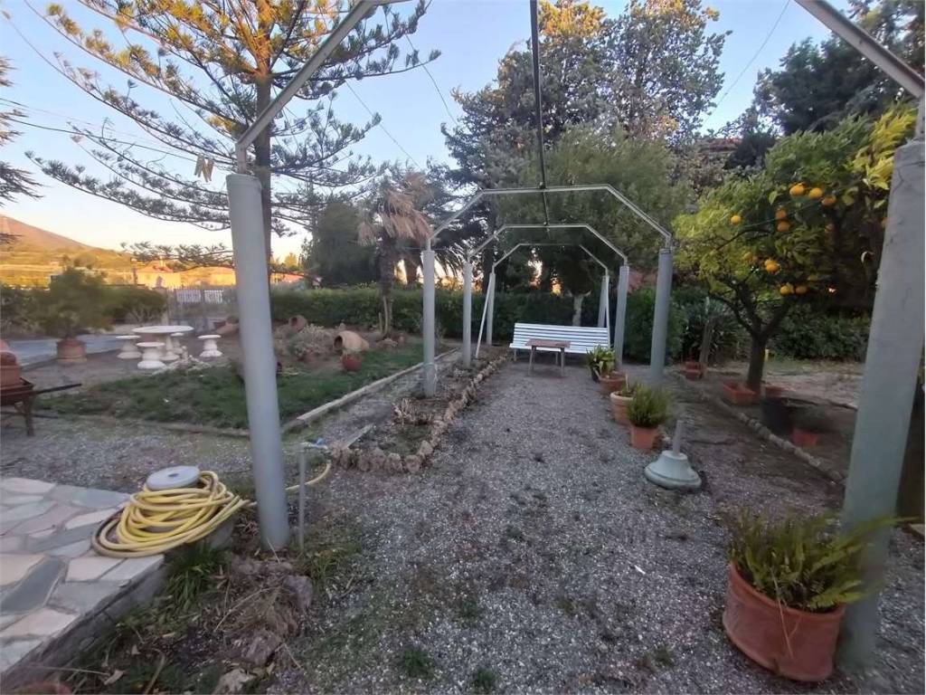 Villa a Albenga in Regione Oliveto Terraconiglio, - Foto 5