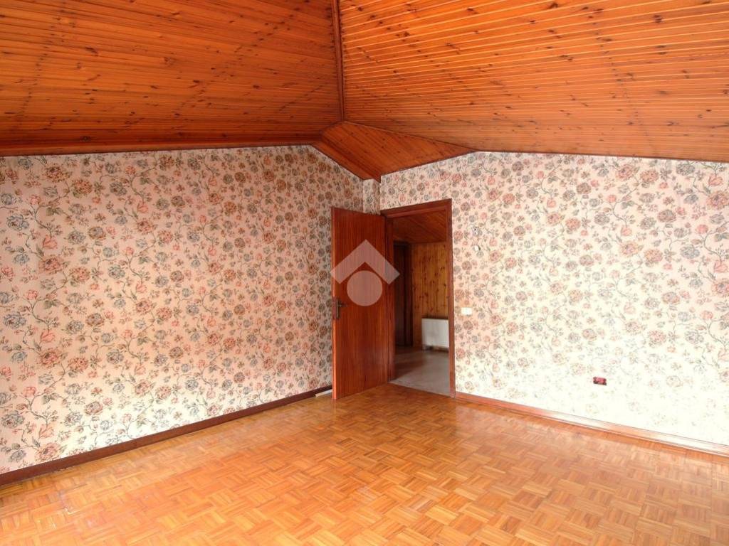 Appartamento a Valdagno in Via Divisione Julia, 3 - Foto 3