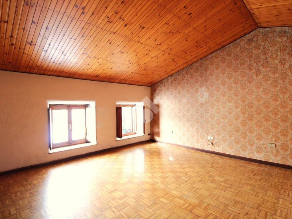 Appartamento a Valdagno in Via Divisione Julia, 3 - Foto 4