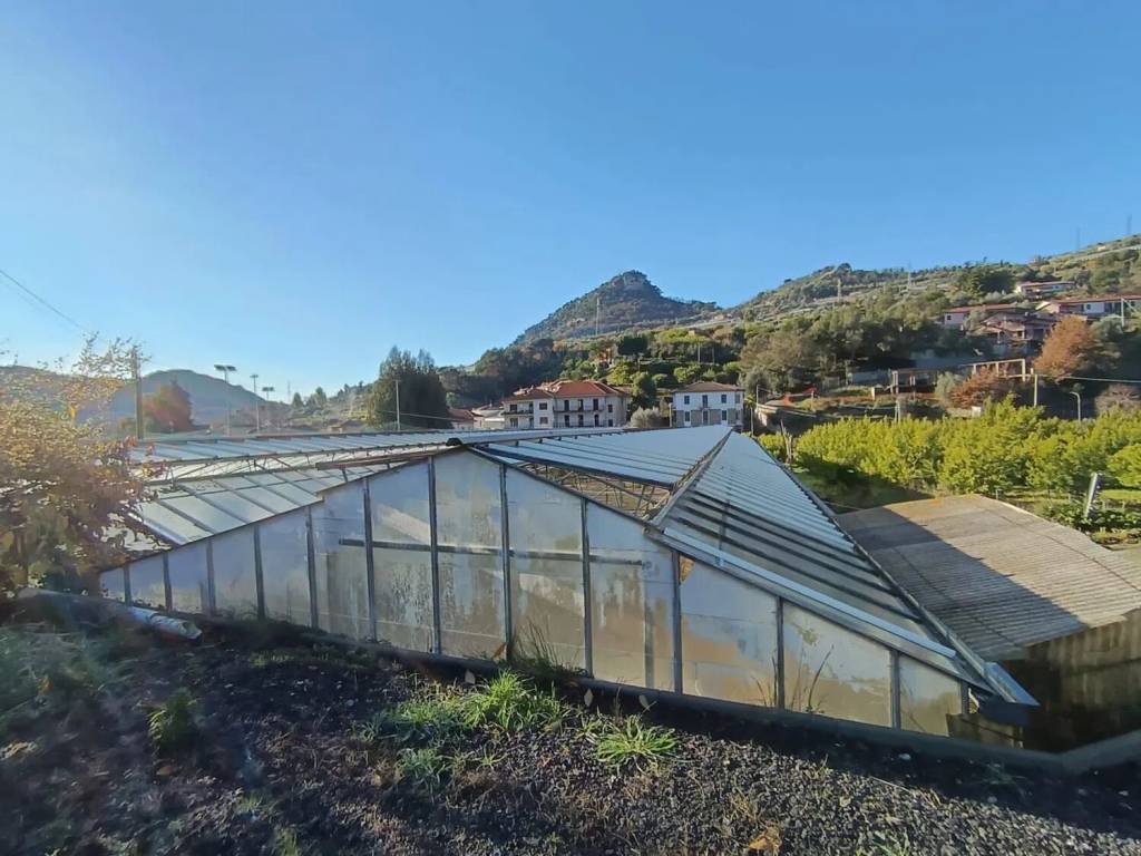 Terreno a Dolceacqua in Via Provinciale - Foto 5