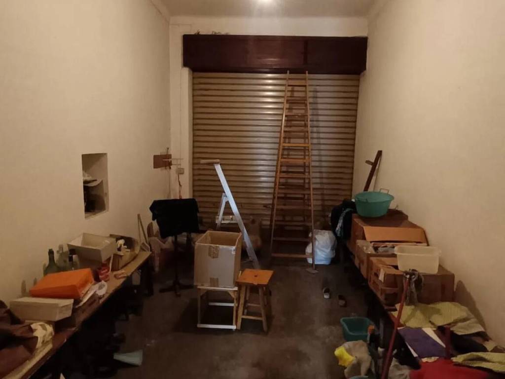 Box / garage a Vallecrosia in Via Roma, 9 - Foto 2
