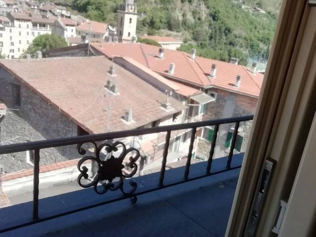 Appartamento a Dolceacqua in Via Provinciale - Foto 4
