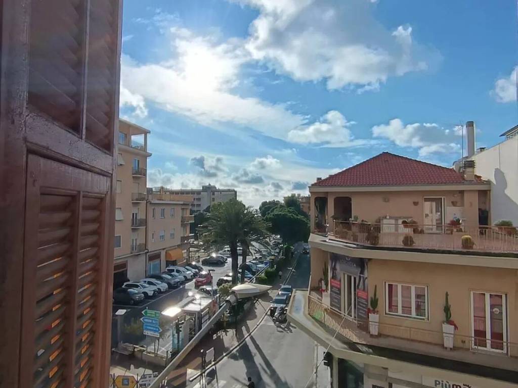 Appartamento a Vallecrosia in Via Roma - Foto 2