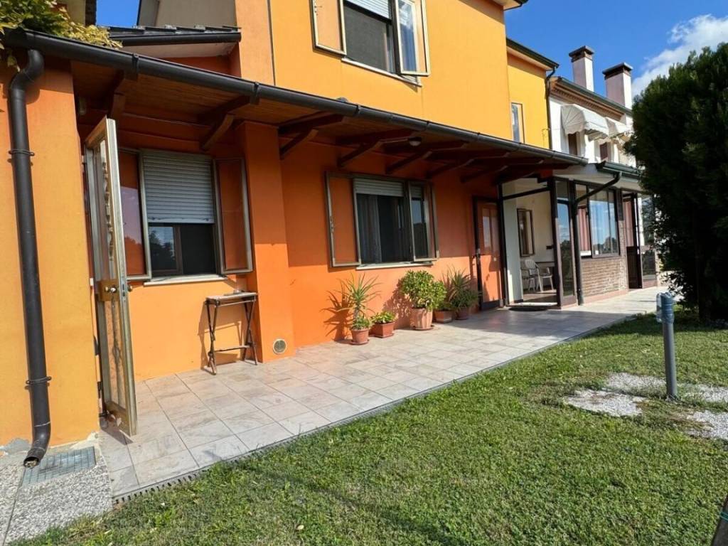Villa a Arquà polesine in Via Pascolata, 413 - Foto 2