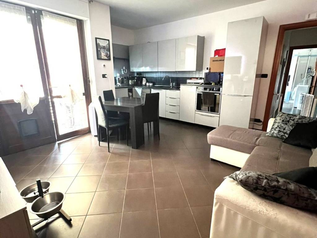 Appartamento a Piossasco in Via Antonio Stoppani, 29 - Foto 2