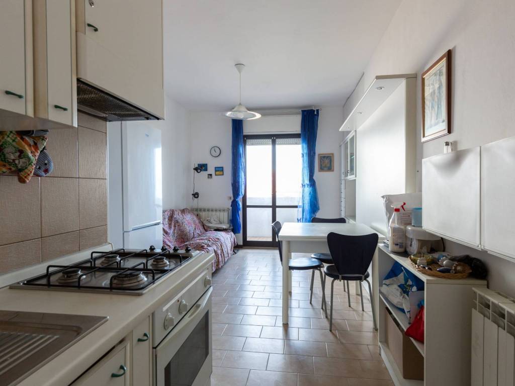 Appartamento a Mondolfo in Viale Giosuè Carducci, 202 - Foto 4