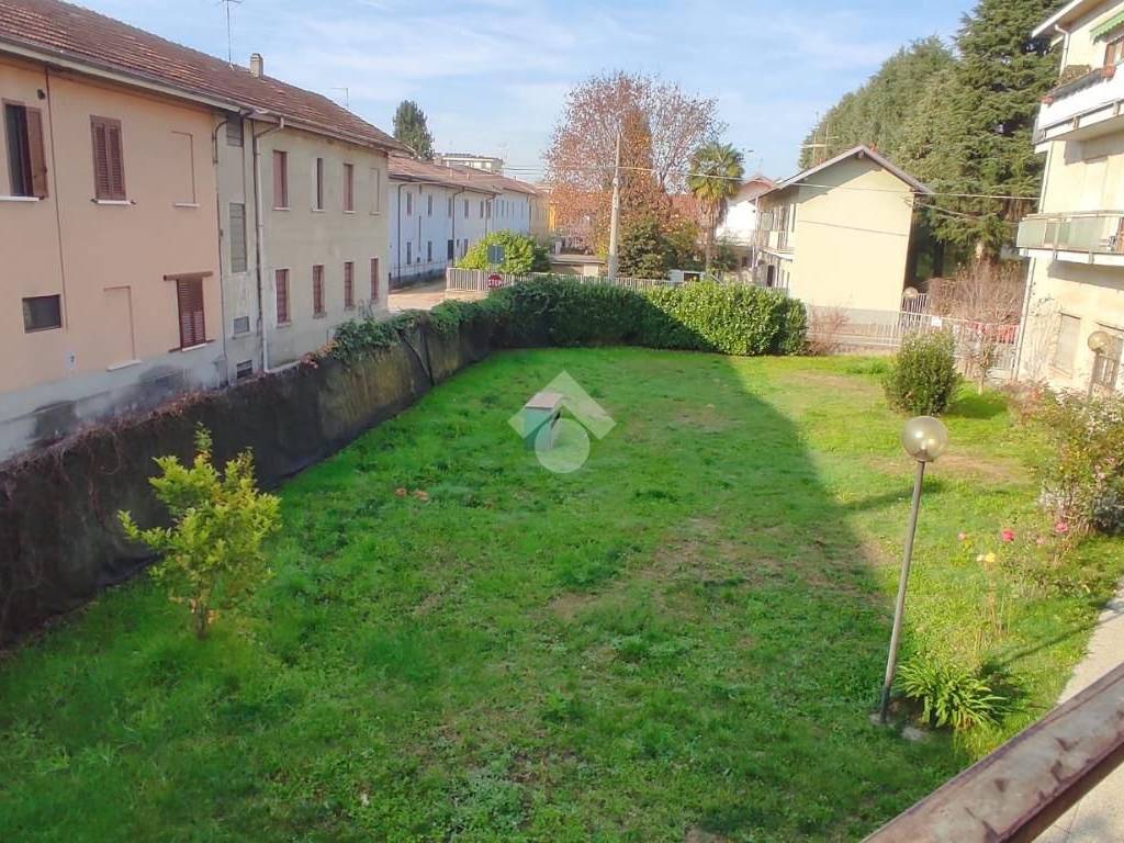 Appartamento a Lonate pozzolo in Via Dante, 47 - Foto 3