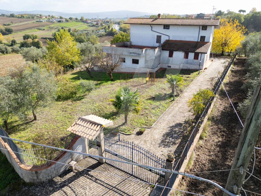 Villa a Calvi in Via Bosco Sant'Agnese, 18 - Foto 2