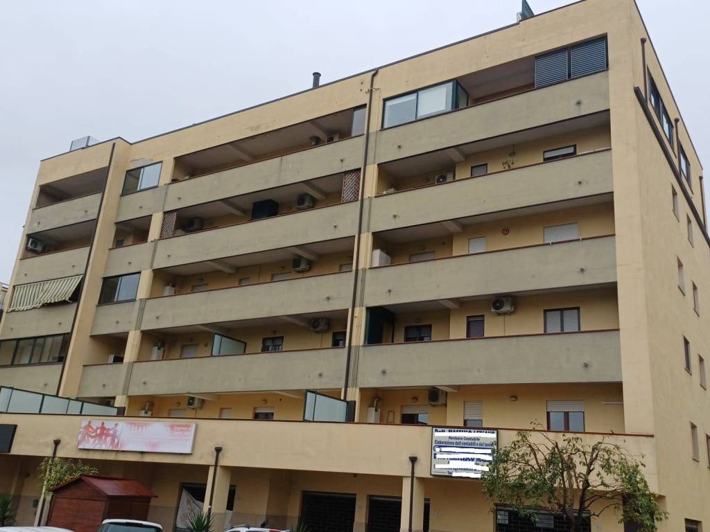 Appartamento a Cosenza in Viale Giacomo Mancini - Foto 3