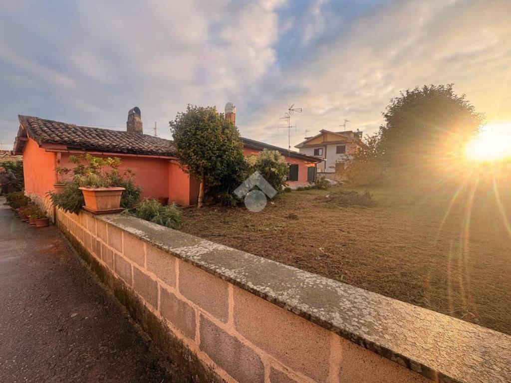 Casa indipendente a Lariano in V. Algidus, 133 - Foto 2