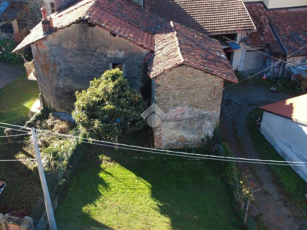 Casa indipendente a Viverone in Via Tizzani, 7 - Foto 2