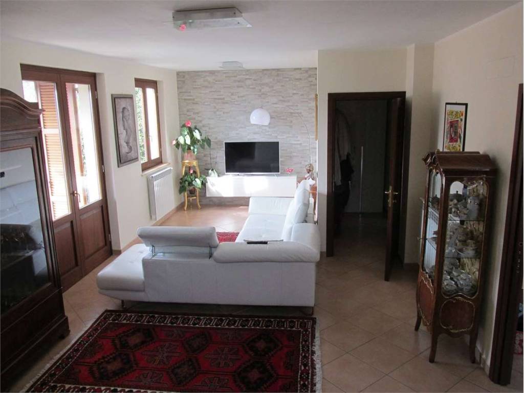 Villa a Castelnuovo magra in via delle colline - Foto 2
