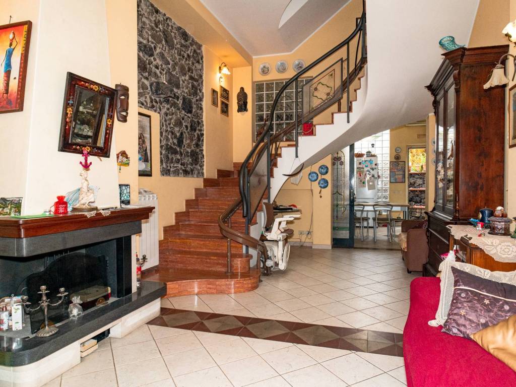 Villa a Giarre in Viale don minzoni, 24 - Foto 3