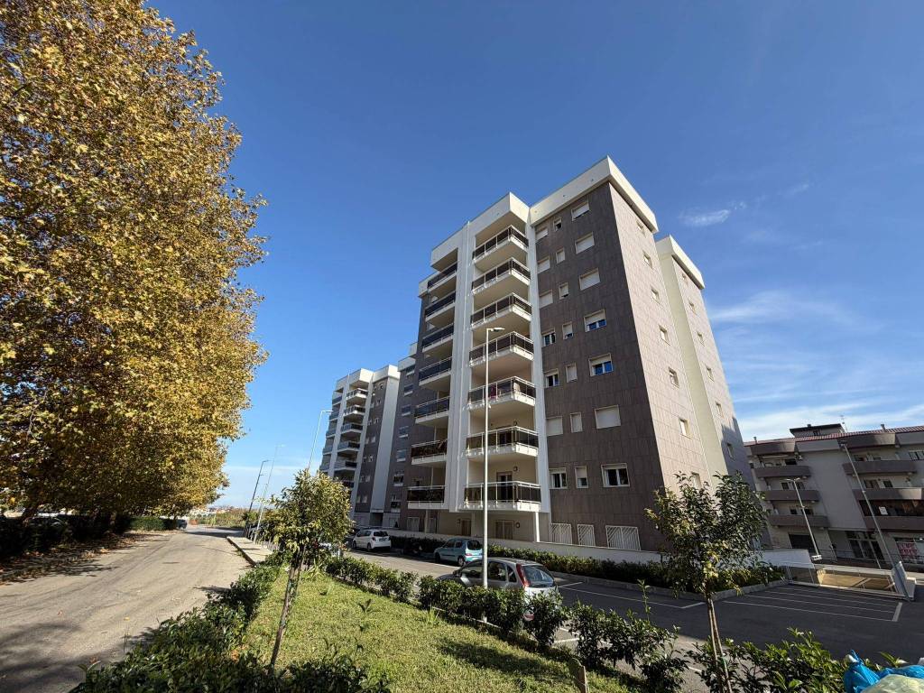 Appartamento a Rende in Via Evangelista Torricelli - Foto 2