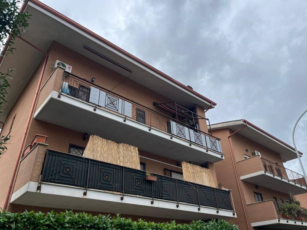 Attico / mansarda a Mentana in Via Sante Monachesi - Foto 2
