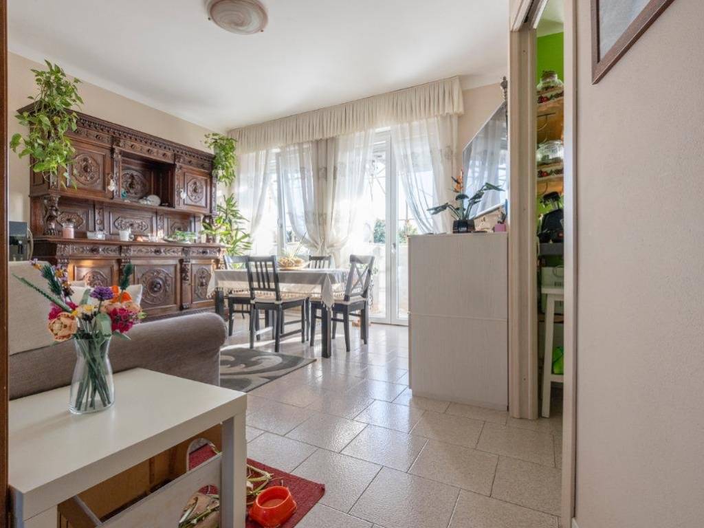 Appartamento a Marnate in Via G. Matteotti, 25 - Foto 2