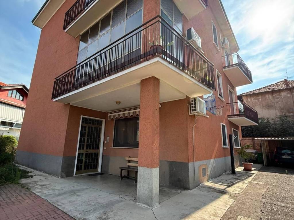 Appartamento a Gerenzano in Via San Gabriele del Carso - Foto 3