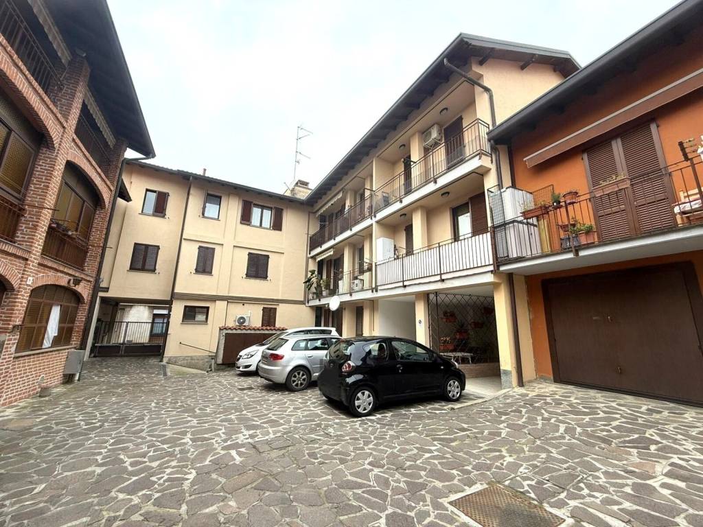 Appartamento a Lomazzo in Via Milano - Foto 2