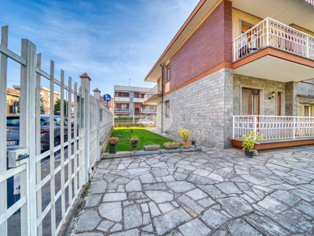 Villa a Collegno in Via Giosuè Carducci, 10 - Foto 3