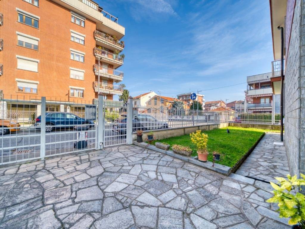 Villa a Collegno in Via Giosuè Carducci, 10 - Foto 4
