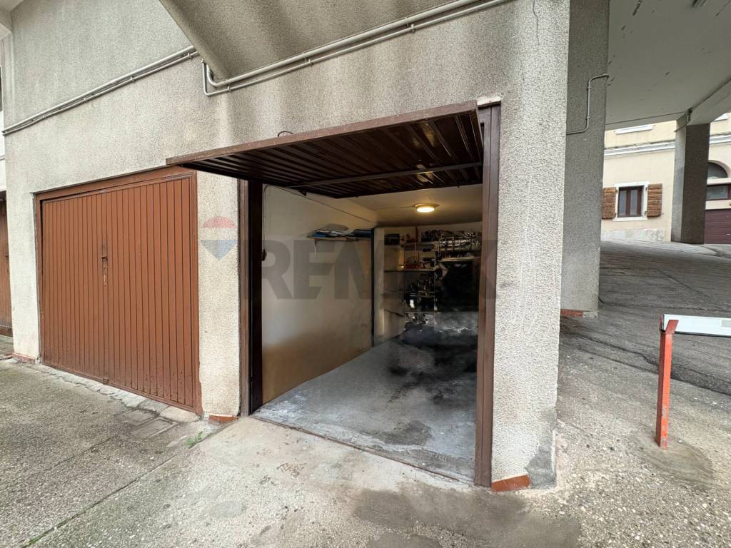 Box / garage a Trieste in VIA CAPRIN, 18 - Foto 5