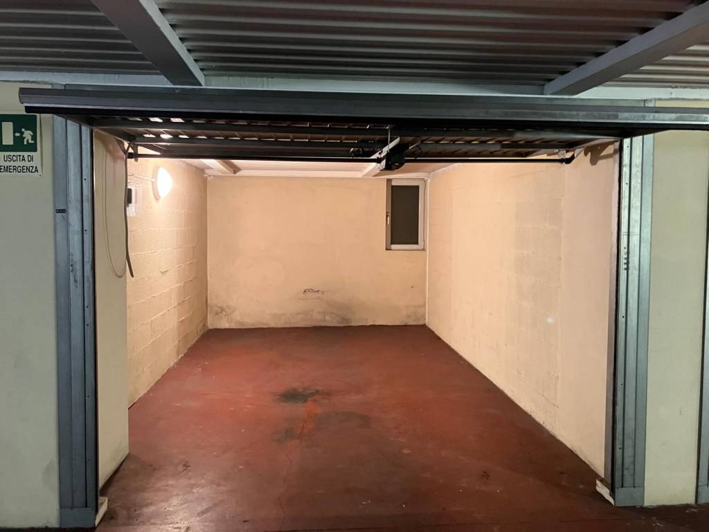Box / garage a Genova in Via Bocchella - Foto 3