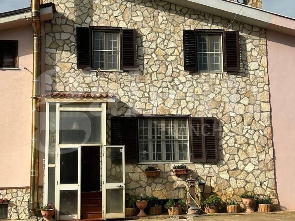 Villa a Cori in Via Le Pastine, 38 - Foto 4