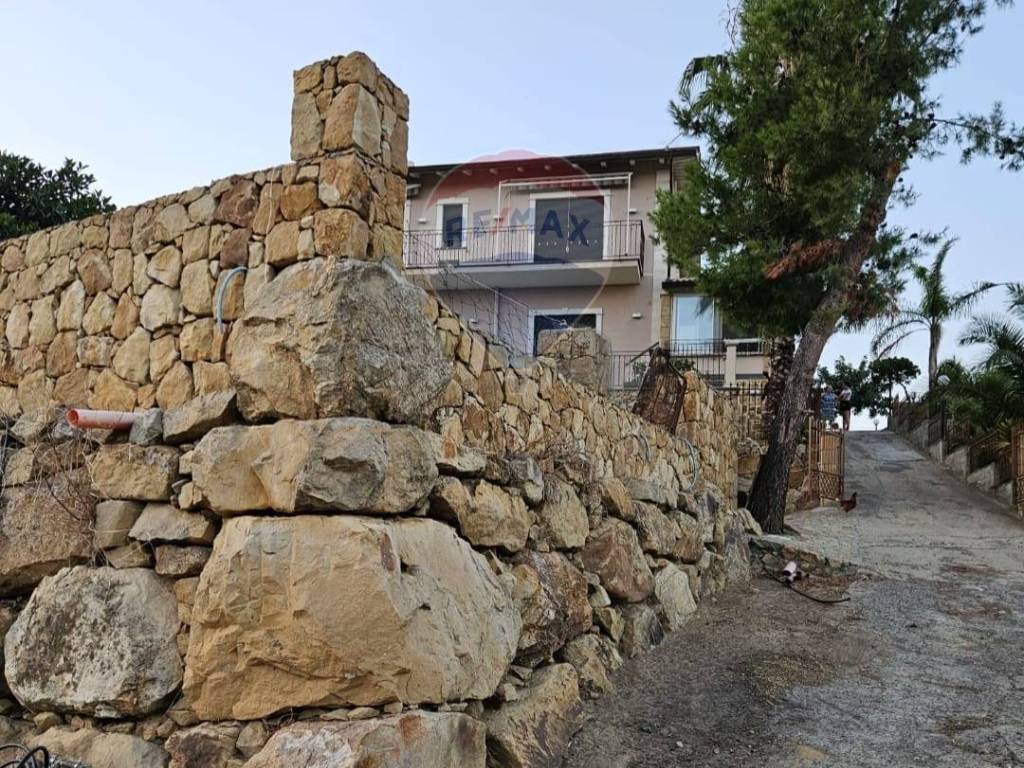 Rustico / casale a Gagliano castelferrato in contrada grotta nera - Foto 2