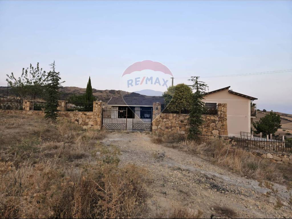 Rustico / casale a Gagliano castelferrato in contrada grotta nera - Foto 4