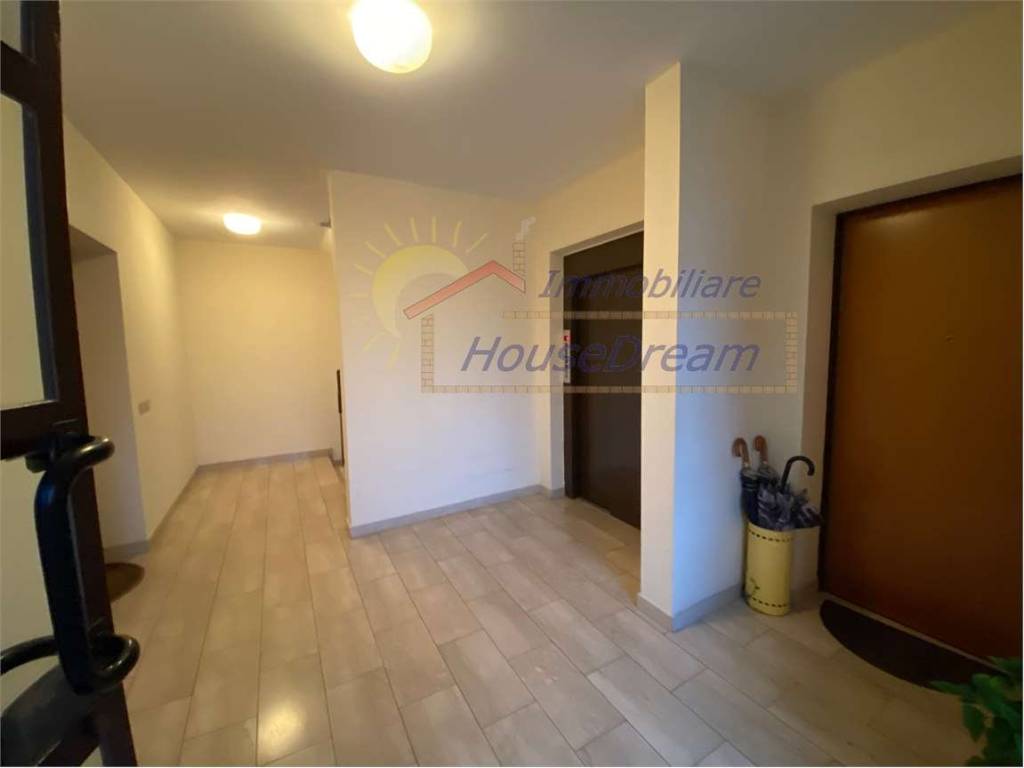 Appartamento a Somma lombardo in VIA DELLA RIVAZZA, 4 - Foto 3