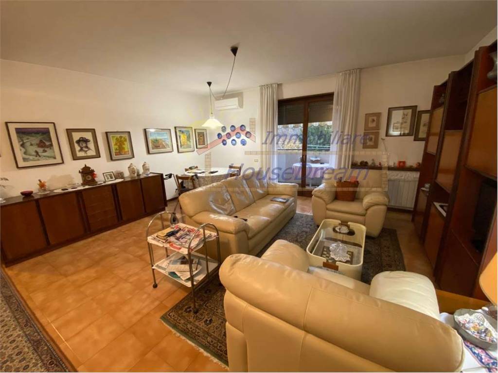 Appartamento a Somma lombardo in VIA DELLA RIVAZZA, 4 - Foto 5