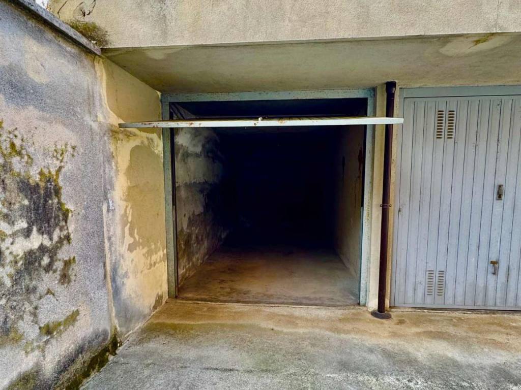 Box / garage a Saluzzo in Via Giambattista Gorla, 14 - Foto 4