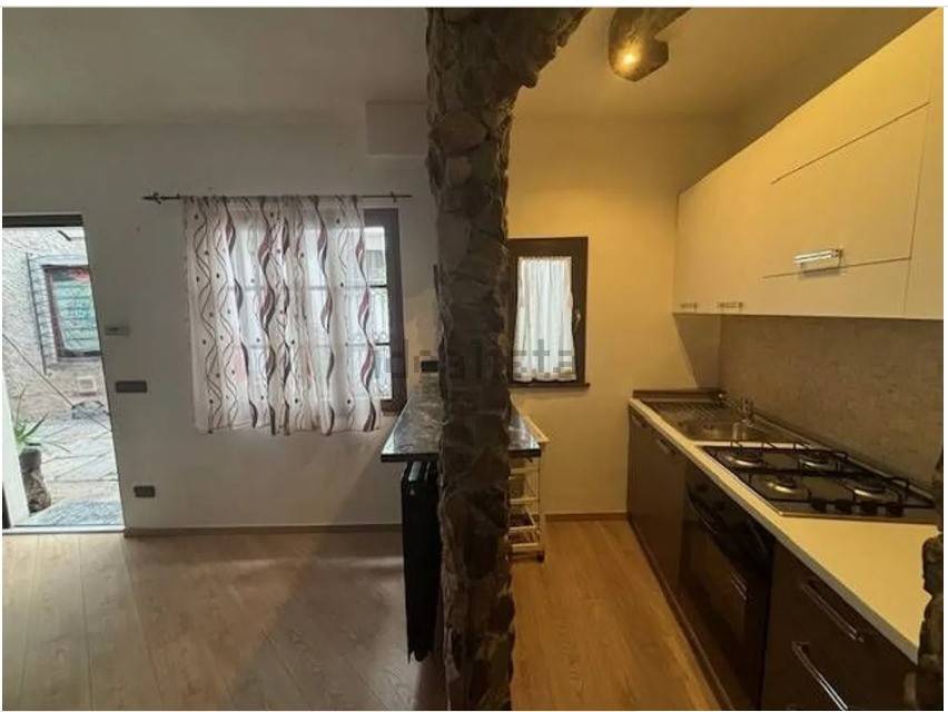 Casa indipendente a Cadegliano-viconago in Via Francesco Monico, 2 - Foto 3