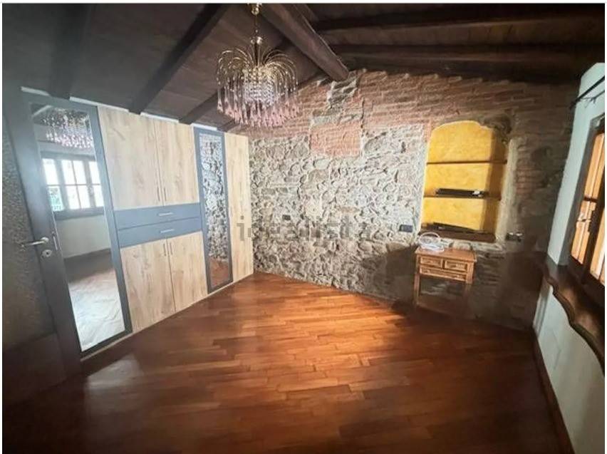 Casa indipendente a Cadegliano-viconago in Via Francesco Monico, 2 - Foto 4