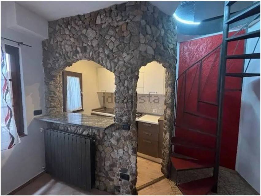 Casa indipendente a Cadegliano-viconago in Via Francesco Monico, 2 - Foto 5