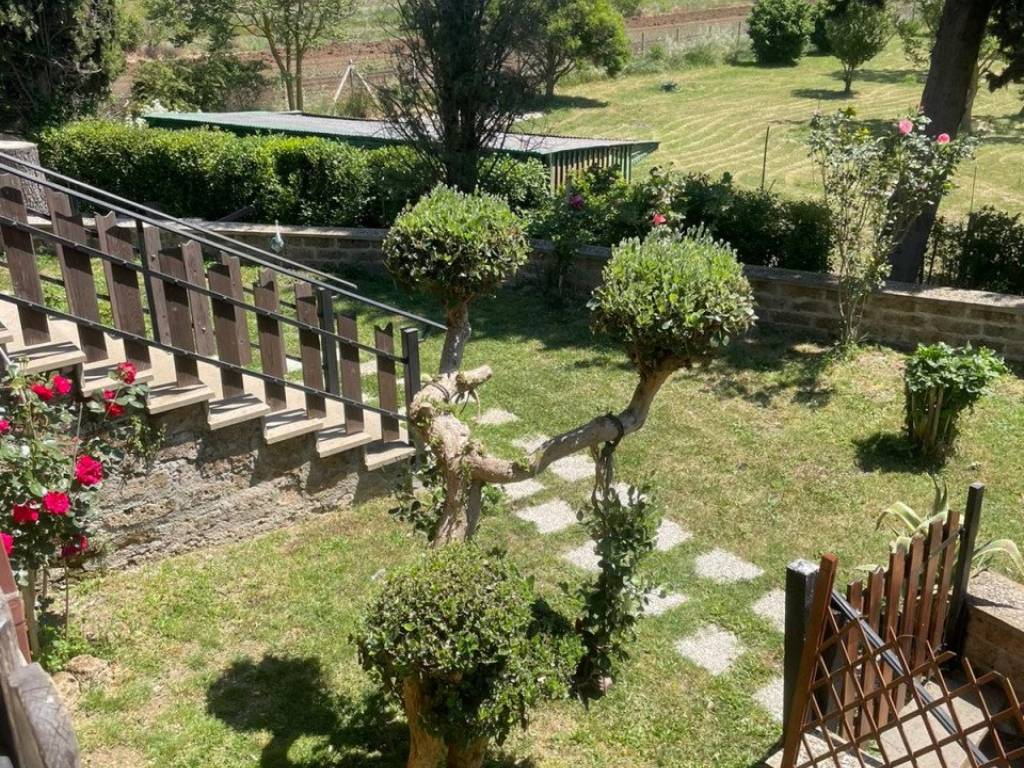 Villa a Viterbo in Strada Tuscanese - Foto 2